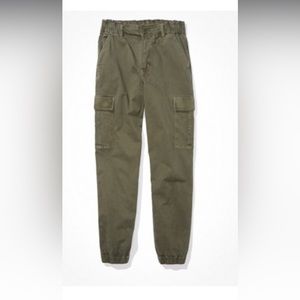 AE relaxed mom jogger green 6 long